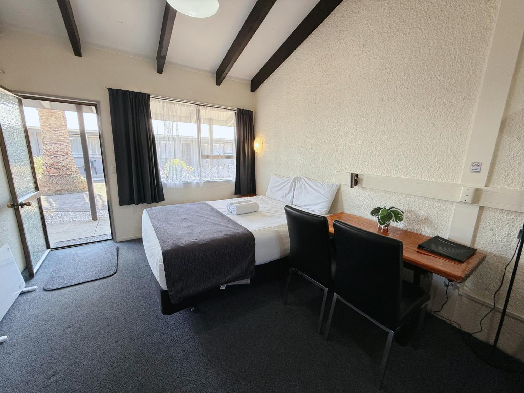 Cortez Motel Whakatane Bagian luar foto