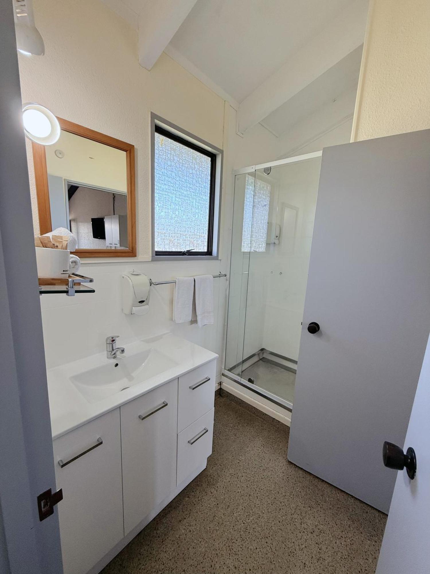 Cortez Motel Whakatane Bagian luar foto
